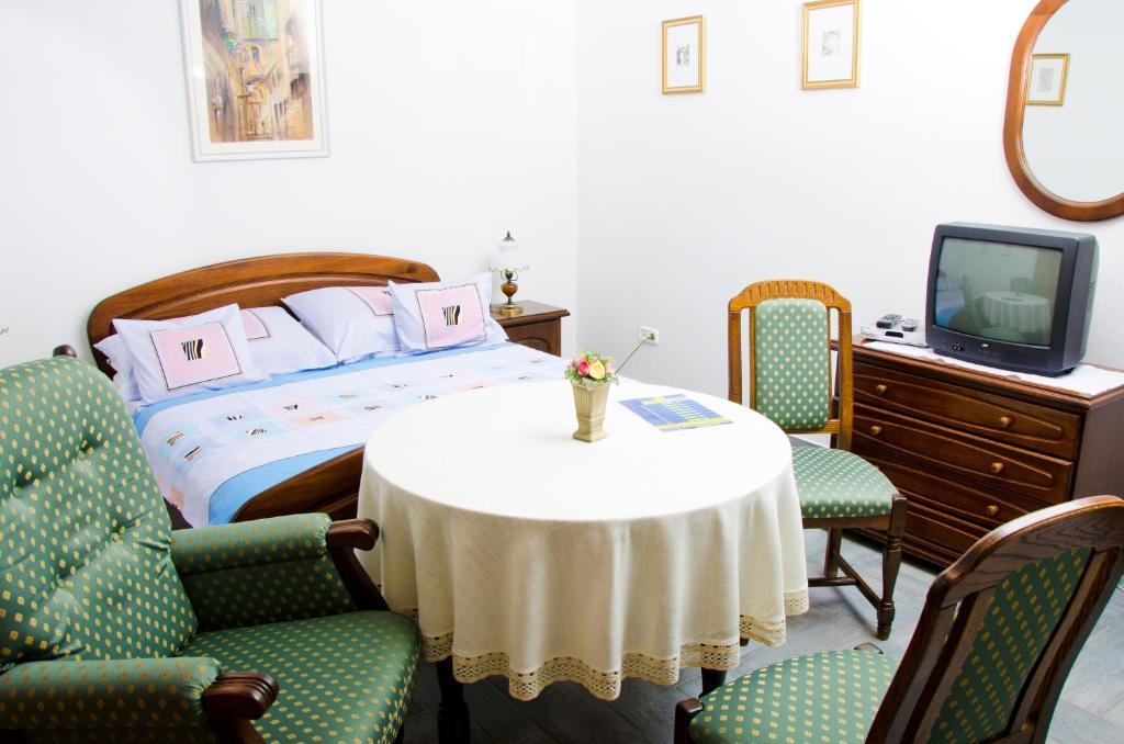 Hajdúszoboszló Samson Apartment חדר תמונה